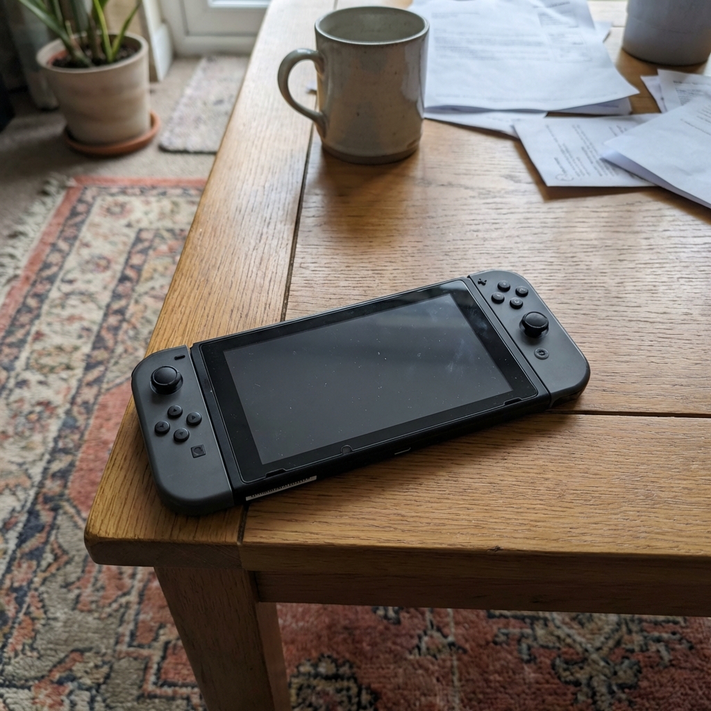 Nintendo Switch OLED - White, w/ games